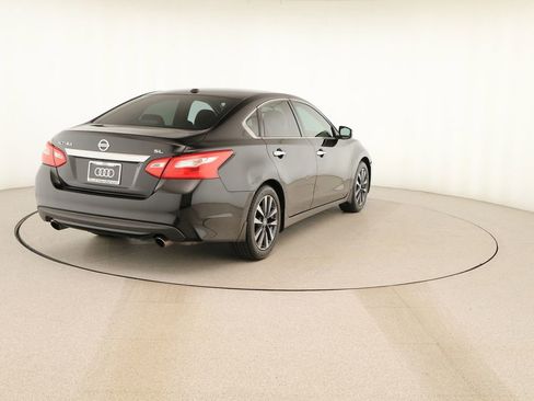 Used 2017 Nissan Altima 2.5 SL w/ 2.5 Technology Package image 6