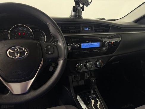 Used 2014 Toyota Corolla L FWD image 19
