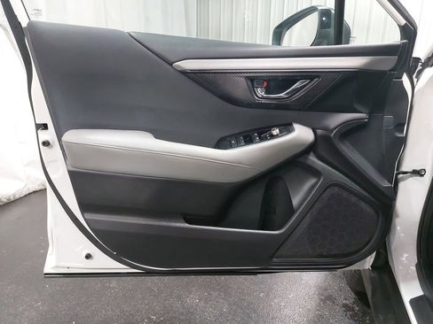 Used 2023 Subaru Outback Premium image 28