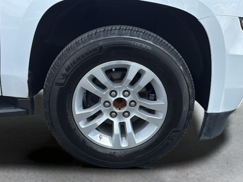 Used 2020 Chevrolet Suburban LT RWD image 21
