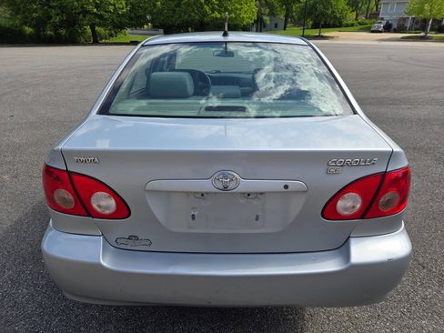 Used 2005 Toyota Corolla CE FWD image 8