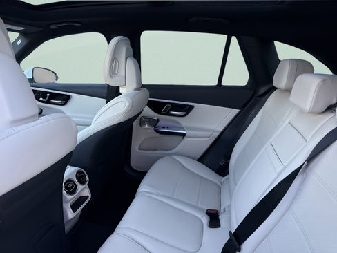 Certified 2026 Mercedes-Benz GLC 300 4MATIC image 23
