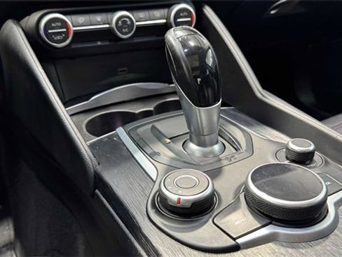 Used 2019 Alfa Romeo Giulia w/ Quick Order Package 22K Sport image 20