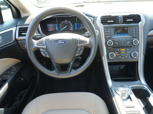 Used 2018 Ford Fusion S FWD image 20