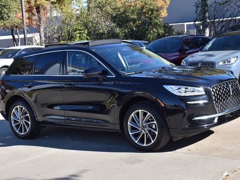 Certified 2025 Lincoln Corsair Grand Touring w/ Equipment Group 301A image 5