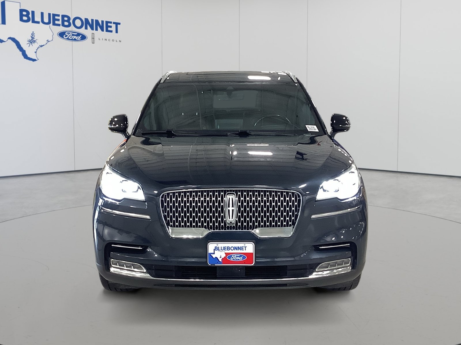 Used 2022 Lincoln Aviator Reserve w/ Equipment Group 201A RWD image 2