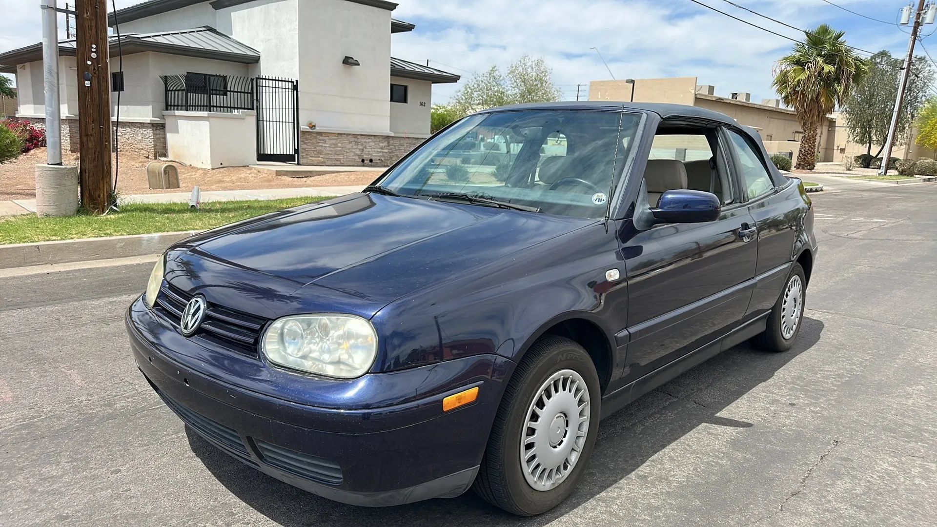 Used 2002 Volkswagen Cabrio GLS FWD image 12