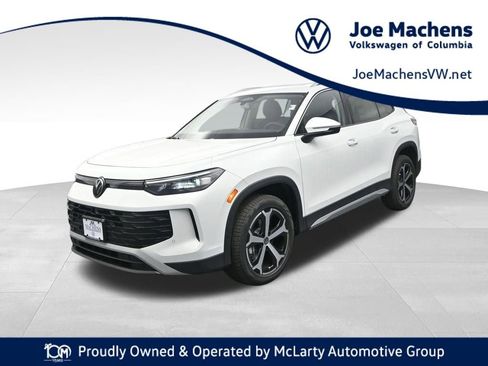 New 2026 Volkswagen Tiguan SE image 1