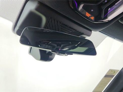 Used 2025 BMW 540i xDrive image 53