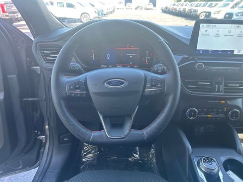Used 2025 Ford Escape ST-Line Select image 16