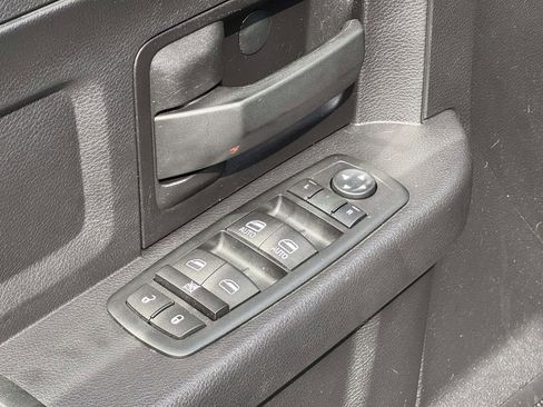 Used 2015 RAM 1500 Express AWD/4WD image 27