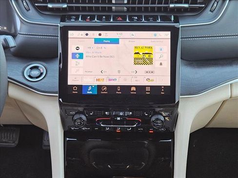 New 2025 Jeep Grand Cherokee L Limited w/ Luxury Tech Group II image 13