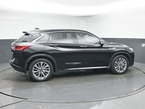 Used 2023 INFINITI QX50 Luxe FWD image 9