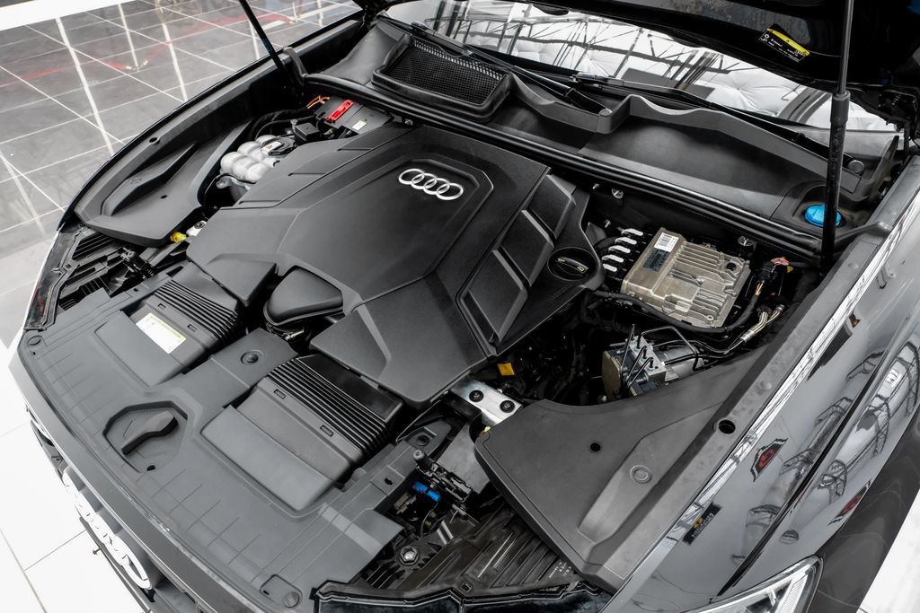 Used 2019 Audi Q8 Premium Plus AWD/4WD image 49