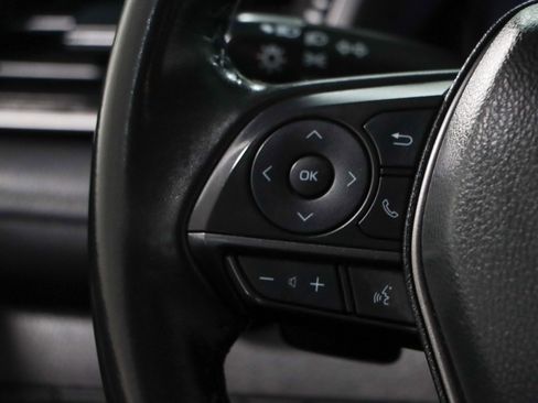 Used 2024 Toyota Camry SE image 13