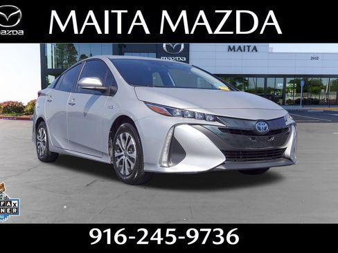 Used 2022 Toyota Prius Prime XLE FWD image 1