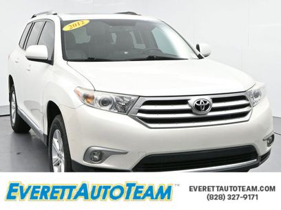 Used 2012 Toyota Highlander SE w/ Tow Pkg