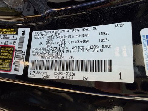 Used 2023 Toyota Sequoia Limited w/ Tow Technology Package AWD/4WD image 37