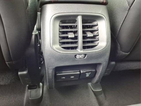 Used 2019 Jeep Cherokee Trailhawk w/ Cold Weather Group AWD/4WD image 17