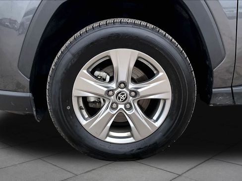 Used 2024 Toyota RAV4 XLE FWD image 11