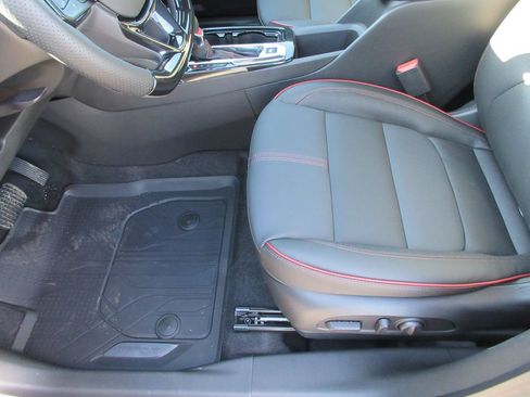 New 2026 Chevrolet TrailBlazer RS w/ Convenience Package FWD image 21