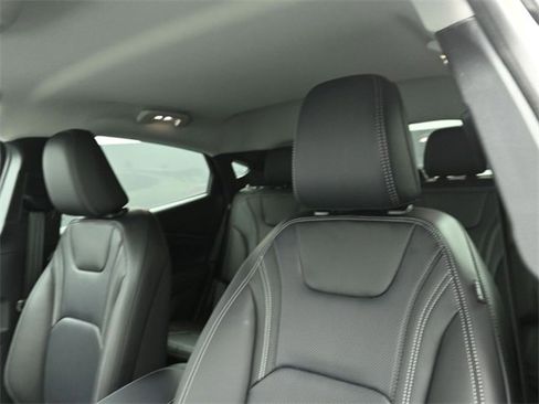 Used 2025 Ford Mustang Mach-E Premium image 10