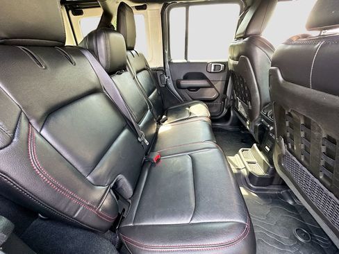 Used 2019 Jeep Wrangler Unlimited Rubicon image 22