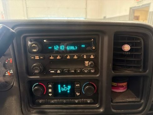 Used 2006 Chevrolet Silverado 1500 LT w/ Light Duty Power Package AWD/4WD image 23