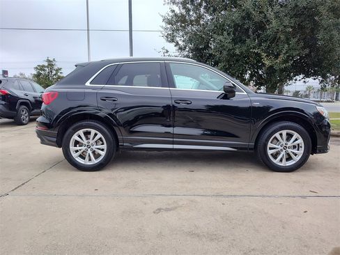 Certified 2025 Audi Q3 2.0T Premium w/ Convenience Package image 14