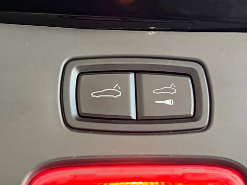 Used 2017 Porsche Cayenne AWD/4WD image 26