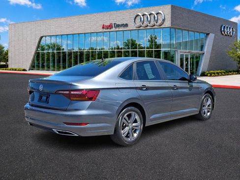 Used 2019 Volkswagen Jetta R-Line FWD image 6