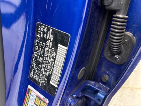 Used 2024 Hyundai Elantra SEL image 12