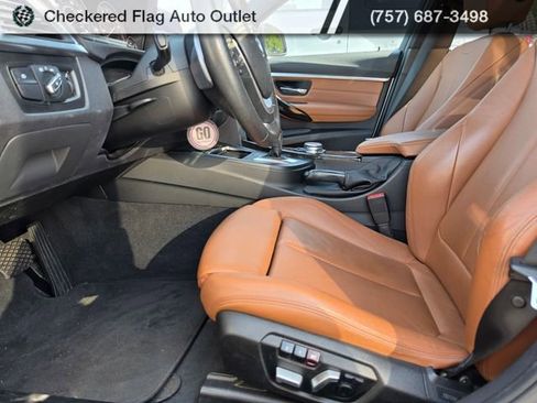 Used 2017 BMW 330i Sedan RWD image 8