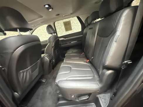 Used 2025 Hyundai Palisade SEL FWD image 14