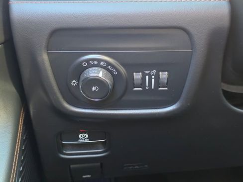 Used 2022 Jeep Grand Cherokee L Summit image 42