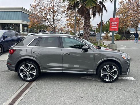 Certified 2021 Audi Q3 2.0T Premium Plus w/ Premium Plus Package image 5