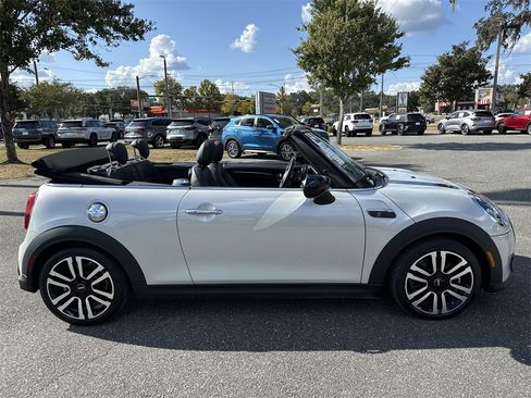 Used 2023 MINI Cooper S image 2