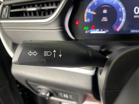 Used 2023 Jeep Grand Cherokee Altitude AWD/4WD image 22