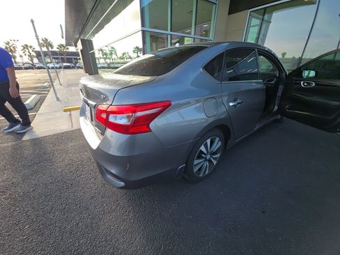 Used 2019 Nissan Sentra SV w/ Special Edition Package FWD image 13