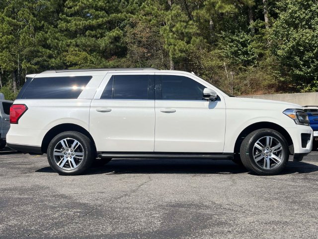Used 2024 Ford Expedition Max XLT RWD image 2
