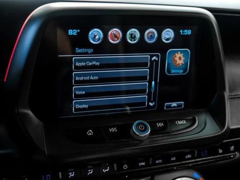 Used 2017 Chevrolet Camaro LT RWD image 36