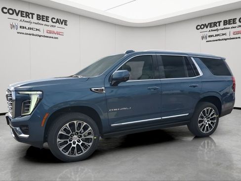 New 2026 GMC Yukon Denali w/ Sun & Power Step Package image 4