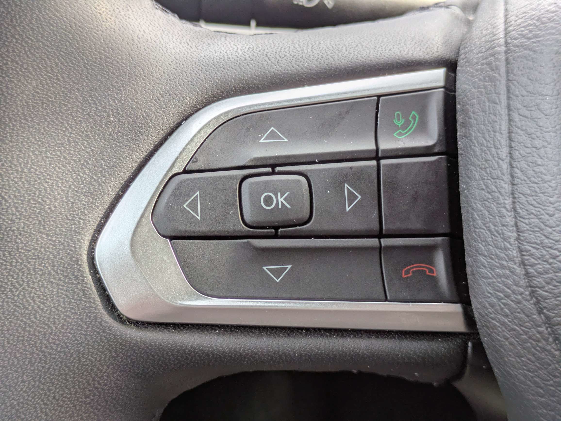 Used 2025 Jeep Compass Limited AWD/4WD image 25