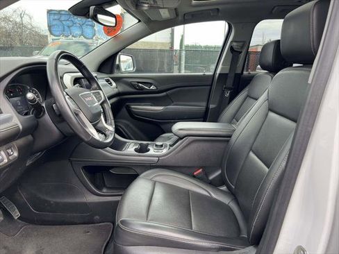 Used 2022 GMC Acadia SLT AWD/4WD image 17