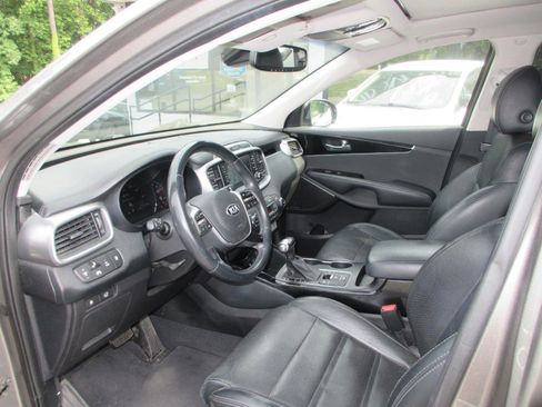Used 2019 Kia Sorento SX FWD image 7
