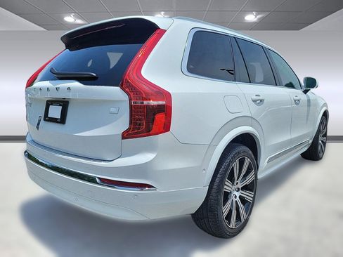 New 2024 Volvo XC90 T8 Ultimate w/ Protection Package Premier image 8