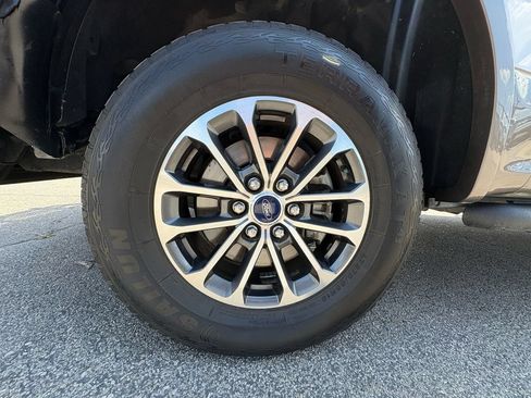 Used 2019 Ford F150 Lariat w/ Equipment Group 501A Mid AWD/4WD image 35
