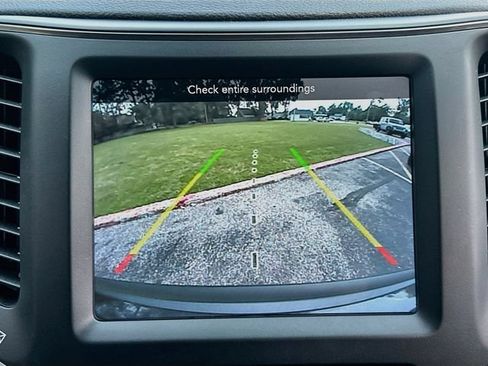 Used 2022 Jeep Cherokee Latitude Lux AWD/4WD image 14