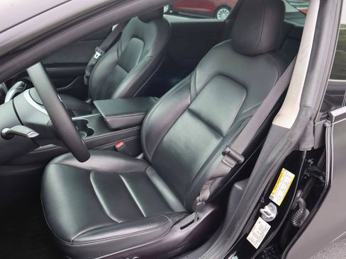 Used 2022 Tesla Model 3 RWD image 2