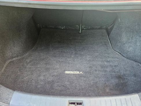 Used 2015 Nissan Sentra SV FWD image 19